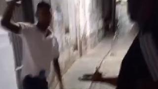 Homem é espancado com pauladas por traficantes no Pelourinho, em Salvador