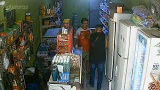 Comerciante é morto a tiros durante assalto em São João de Meriti; crime foi registrado por câmeras de segurança