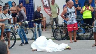 Homem morre e adolescente fica ferida após serem atropelados por caminhão no Recife