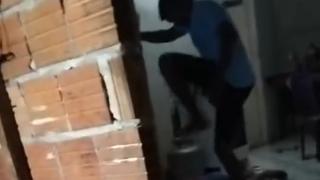 Homem espanca companheira diante da filha e some no Pará