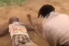Justiça com as próprias mãos termina em morte na Nigéria: suspeito de roubo é linchado por moradores