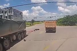 Motociclista Morre Atropelado por Caminhão em Tan Yen no Vietnã