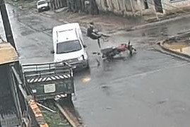 Grave acidente entre carro e moto é registrado em Porto Grande