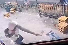Homens em motocicleta abrem fogo contra grupo e matam três em Durán no Equador