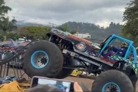 Acidente em apresentação de monster truck mata criança e deixa dezenas de feridos na Colômbia